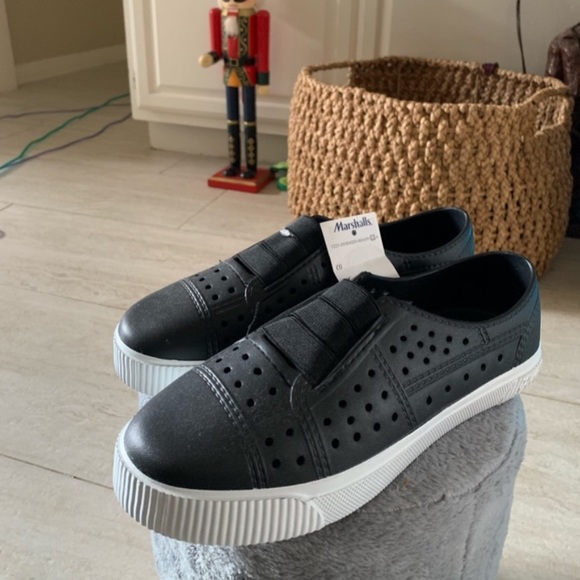 Blowfish Shoes - NWT Blow Fish size 10 Black slip on shoes